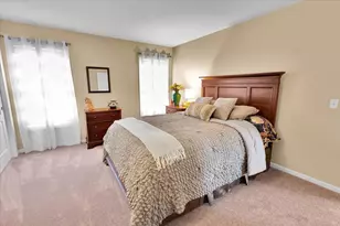 415 Mallard Point Dr, North Aurora, IL 60542 - Photo 29