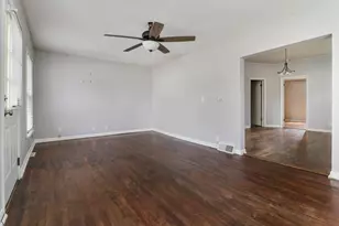 701 E Buchanan St, Bloomington, IL 61701 - Photo 5