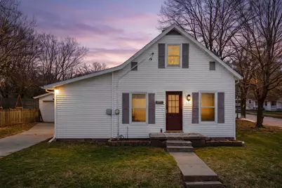 701 E Buchanan Street, Bloomington, IL 61701 - Photo 1