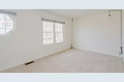 [Address not provided], Round Lake Beach, IL 60073 - Photo 25