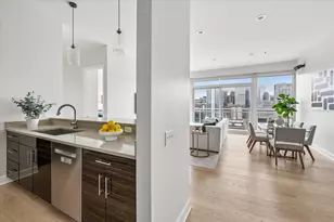 757 N Orleans St, Chicago, IL 60654 - Photo 9