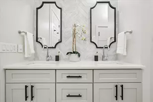 757 N Orleans St, Chicago, IL 60654 - Photo 21