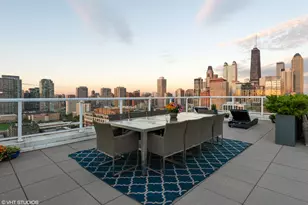 757 N Orleans St, Chicago, IL 60654 - Photo 27