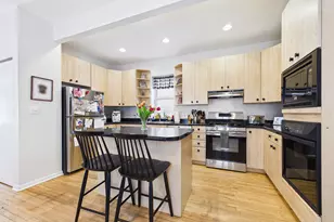 2330 W Palmer St, Chicago, IL 60647 - Photo 7