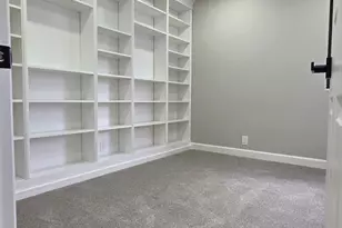 1110 Holmes Pl, Dekalb, IL 60115 - Photo 11