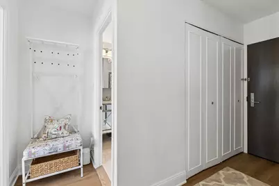 3930 N Pine Grove Avenue #816, Chicago, IL 60613 - Photo 19