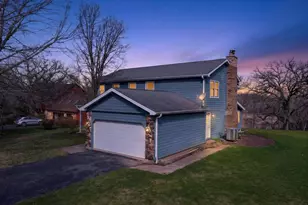 900 Glen Oak Dr, Sleepy Hollow, IL 60118 - Photo 29