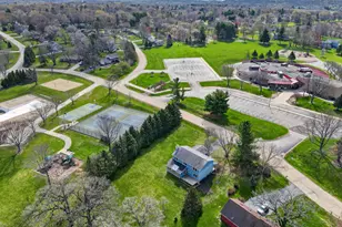 900 Glen Oak Dr, Sleepy Hollow, IL 60118 - Photo 33