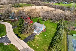 900 Glen Oak Dr, Sleepy Hollow, IL 60118 - Photo 33