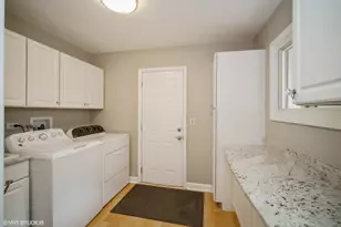 103 Viola Ct, Rolling Meadows, IL 60008 - Photo 9