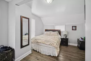 10-12 N Park Ave, Waukegan, IL 60085 - Photo 9