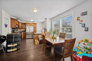 10-12 N Park Ave, Waukegan, IL 60085 - Photo 15