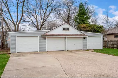 606 Grand Avenue, Loves Park, IL 61111 - Photo 3