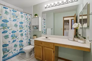 682 Fieldcrest Dr, South Elgin, IL 60177 - Photo 11