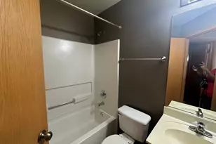 2503 Dickens Dr, Aurora, IL 60504 - Photo 9