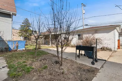 4842 W Belden Avenue, Chicago, IL 60639 - Photo 15