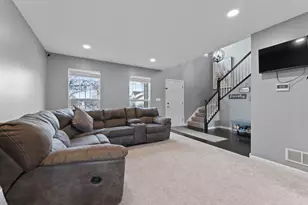 1438 S Amarias Dr, Round Lake, IL 60073 - Photo 3