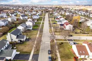 1438 S Amarias Dr, Round Lake, IL 60073 - Photo 21