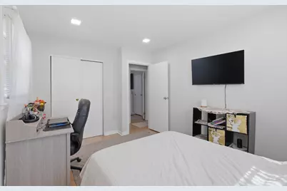 1506 W Palm Drive, Mount Prospect, IL 60056 - Photo 17