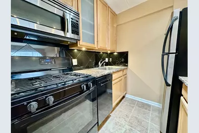 5616 N Kenmore Avenue #2E, Chicago, IL 60660 - Photo 11