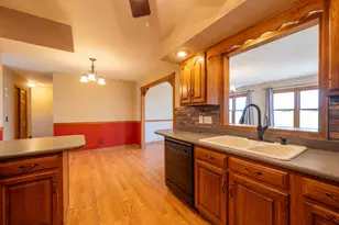 1018 Tee St, Dixon, IL 61021 - Photo 7