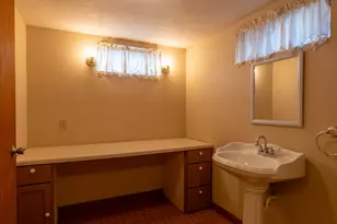 1018 Tee St, Dixon, IL 61021 - Photo 29