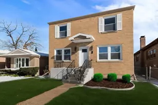 9633 S Yale Ave, Chicago, IL 60628 - Photo 1