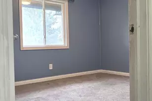 1992 Tall Oaks Dr, Aurora, IL 60505 - Photo 3