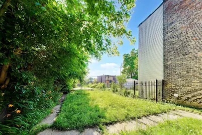 7041 S Eberhart Avenue, Chicago, IL 60637 - Photo 15