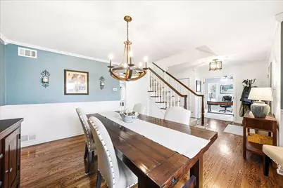 334 E McKenna Court, Elmhurst, IL 60126 - Photo 5