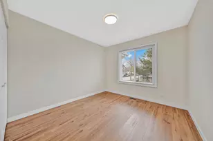 1007 Cleveland Ct, Vernon Hills, IL 60061 - Photo 13