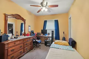 5925 W Iowa St, Chicago, IL 60651 - Photo 9