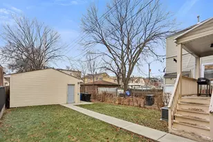 5925 W Iowa St, Chicago, IL 60651 - Photo 15