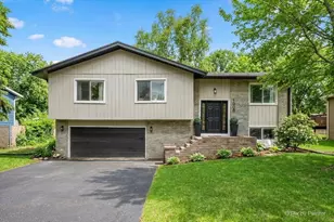 1908 Moore Ave, Saint Charles, IL 60174 - Photo 1