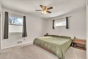 1413 30th Ave, Moline, IL 61265 - Photo 19