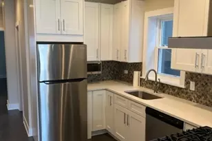 3348 W Warner Ave, Chicago, IL 60618 - Photo 9