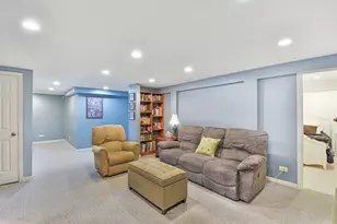 1315 Orrington Ct, Wheeling, IL 60090 - Photo 31