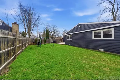 101 Hickory Drive, Carpentersville, IL 60110 - Photo 31