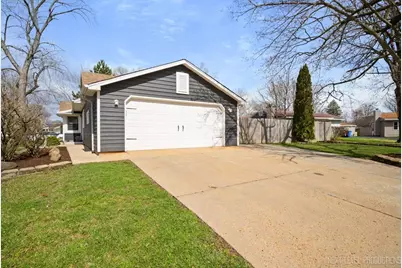 101 Hickory Drive, Carpentersville, IL 60110 - Photo 27