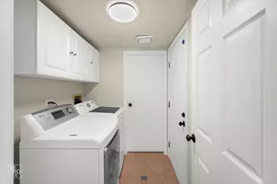 2696 S Embers Ln, Arlington Heights, IL 60005 - Photo 19