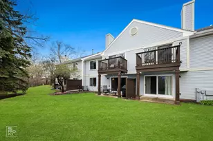 2696 S Embers Ln, Arlington Heights, IL 60005 - Photo 21