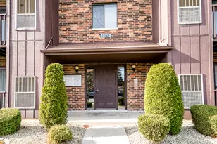 15712 Peggy Ln, Oak Forest, IL 60452 - Photo 3