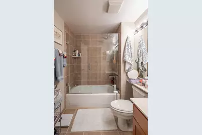 [Address not provided], Chicago, IL 60654 - Photo 17