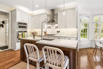 1211 Ashbury Lane, Libertyville, IL 60048 - Photo 5