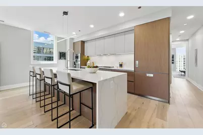 146 W Erie Street #1202, Chicago, IL 60654 - Photo 3