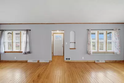 106 S Mulberry Street, Mount Morris, IL 61054 - Photo 7