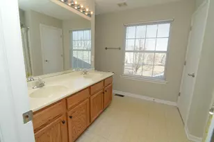 1752 Tallmeadow Dr, Dekalb, IL 60115 - Photo 19