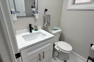 430 Oak St, Des Plaines, IL 60016 - Photo 15