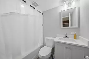 110 Villa Rd, Streamwood, IL 60107 - Photo 7