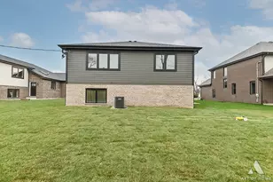 8039 S 85th Ct, Justice, IL 60458 - Photo 3